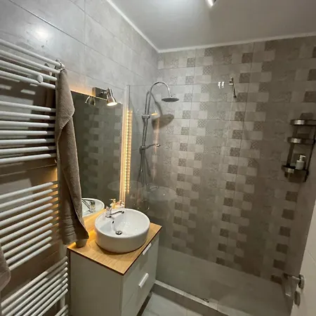 Apartment * 布加勒斯特